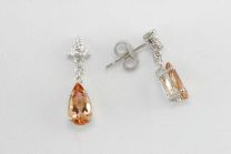 18K White Gold Diamond Dangle Earrings