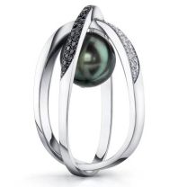 Mark Schneider White Diamond Ring Style: DS1198