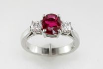 18K White Gold Diamond Ring
