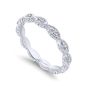 14K White Gold Scalloped Round Diamond Ring