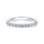 18K White Gold Graduated Round Wedding Band