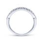 18K White Gold Graduated Round Wedding Band
